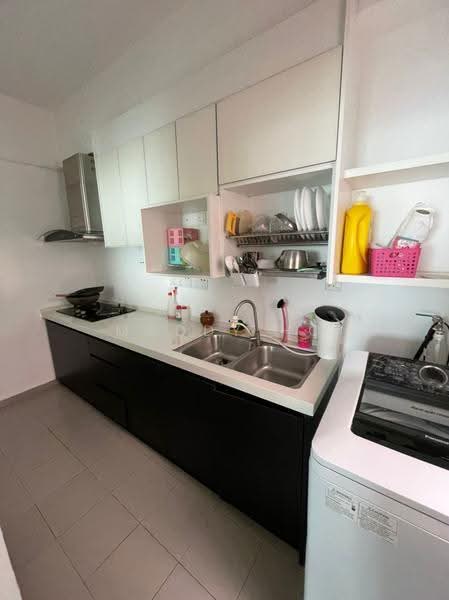 Kondominium untuk Dijual di The Zest @ Kinrara 9 - Maddy Ho - Kitchen - PropertyGuru.com.my