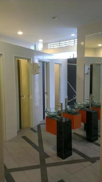 Kondominium untuk Dijual di The Zest @ Kinrara 9 - Maddy Ho - Bathroom - PropertyGuru.com.my