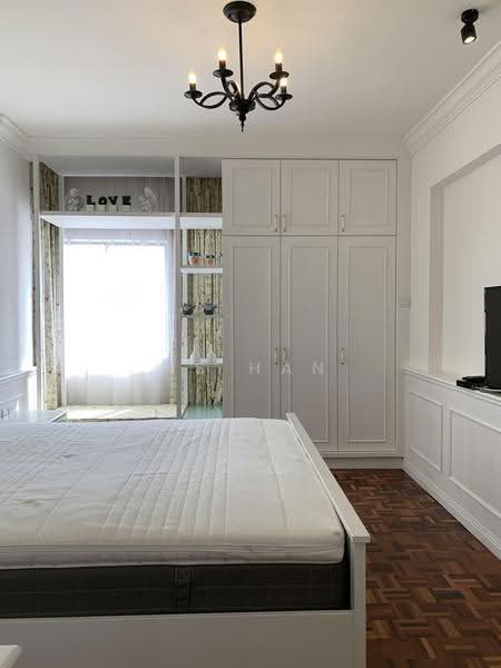 Kondominium untuk Dijual di Casa Lago - NS Han - Bedroom - PropertyGuru.com.my