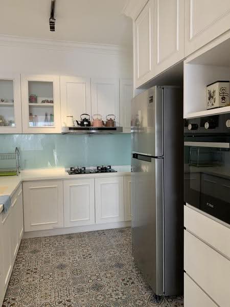 Kondominium untuk Dijual di Casa Lago - NS Han - Kitchen - PropertyGuru.com.my