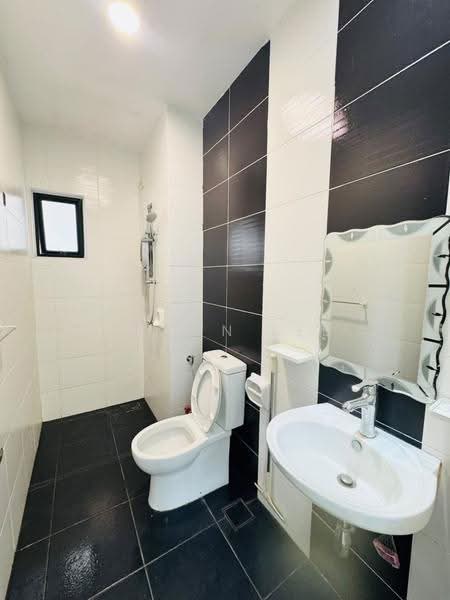 Service Residence for Rent at Sky View - Shawn Lee - Bathroom - PropertyGuru.com.my