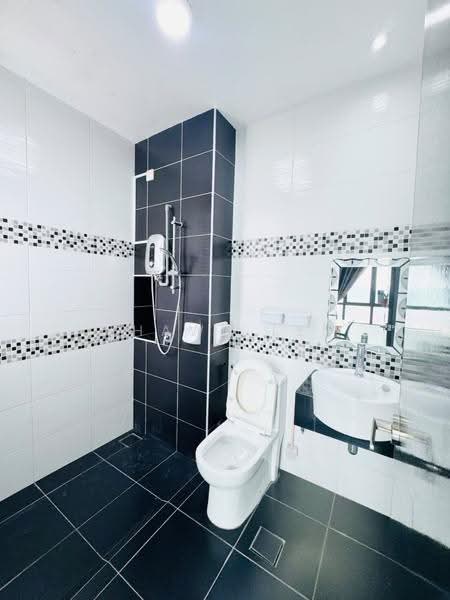 Service Residence for Rent at Sky View - Shawn Lee - Bathroom - PropertyGuru.com.my