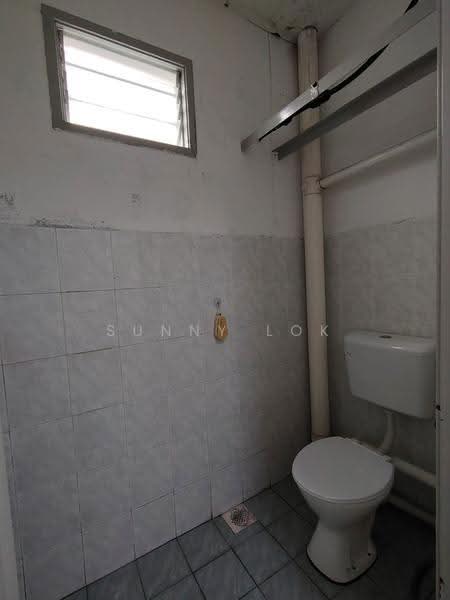 Flat for Rent at Taman Machang Bubok - Sunny Lok - Bathroom - PropertyGuru.com.my