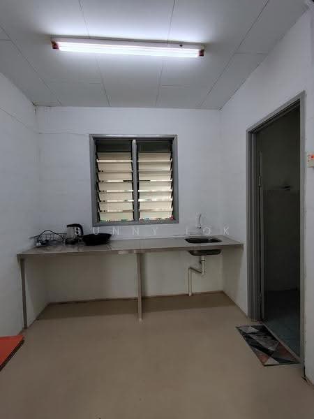 Flat for Rent at Taman Machang Bubok - Sunny Lok - Kitchen - PropertyGuru.com.my