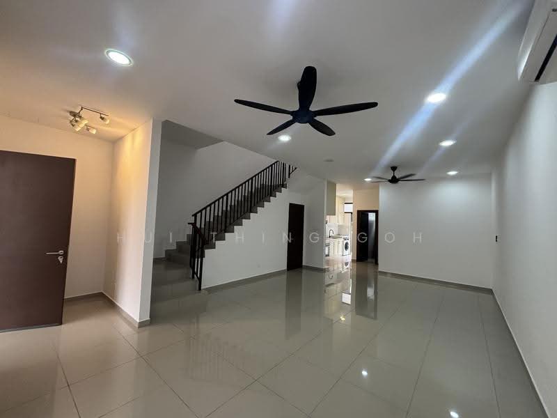 2-storey Terraced House for Rent in Setia Safiro (Cyberjaya) - Hui Thing Goh - Living Room - PropertyGuru.com.my