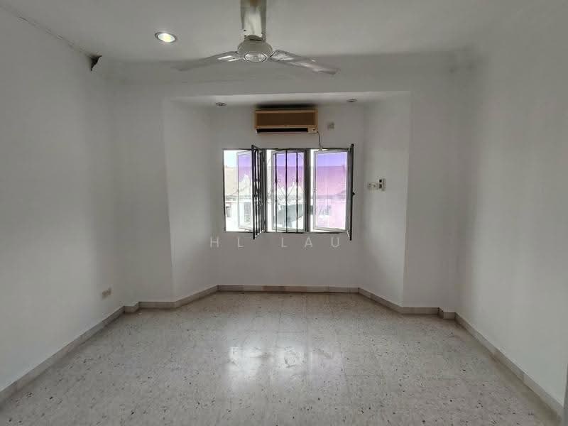Pangsapuri untuk Dijual di Pangsapuri Sri Mayang - HL Lau - Interior - PropertyGuru.com.my