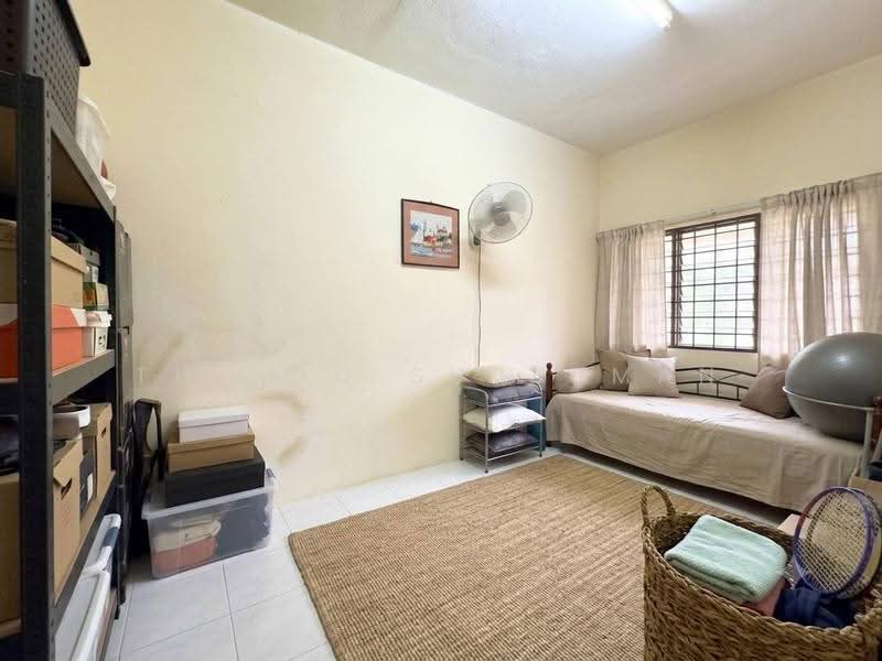 Rumah Teres 2-Tingkat untuk Dijual di Serdang Raya (Seri Kembangan) - Thoriq Suparman - Bedroom - PropertyGuru.com.my