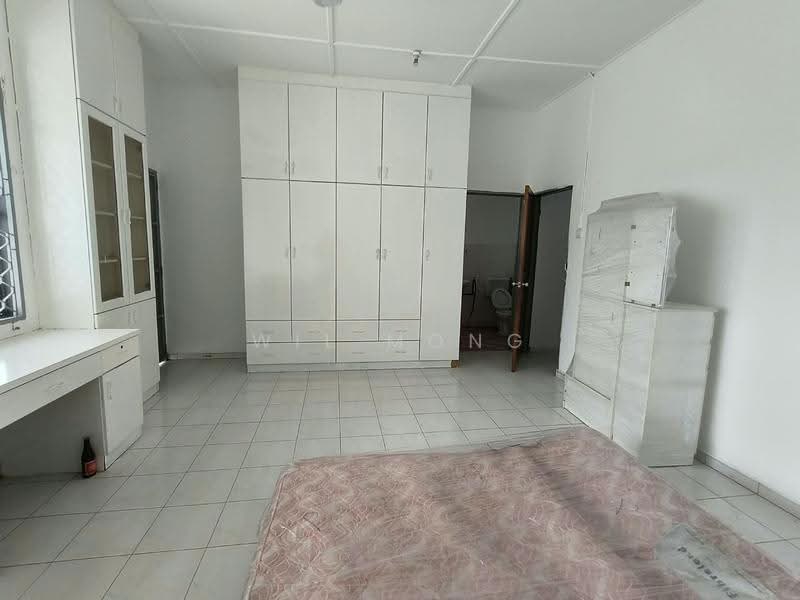 Rumah Teres 2-Tingkat untuk Disewa di Taman Kota Kulai (Kulai) - Wil Mong - Bedroom - PropertyGuru.com.my