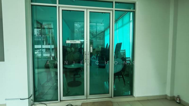 Retail Space for Rent in Bukit Jalil (Kuala Lumpur) - Annie Chong - Entrance - PropertyGuru.com.my