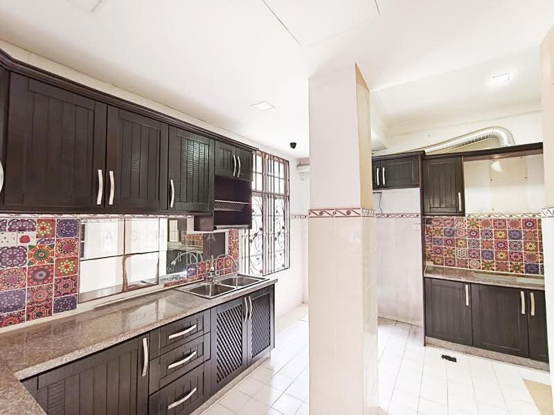 2-storey Terraced House for Sale in Denai Alam (Shah Alam) - Ashraff Daniel - Kitchen - PropertyGuru.com.my