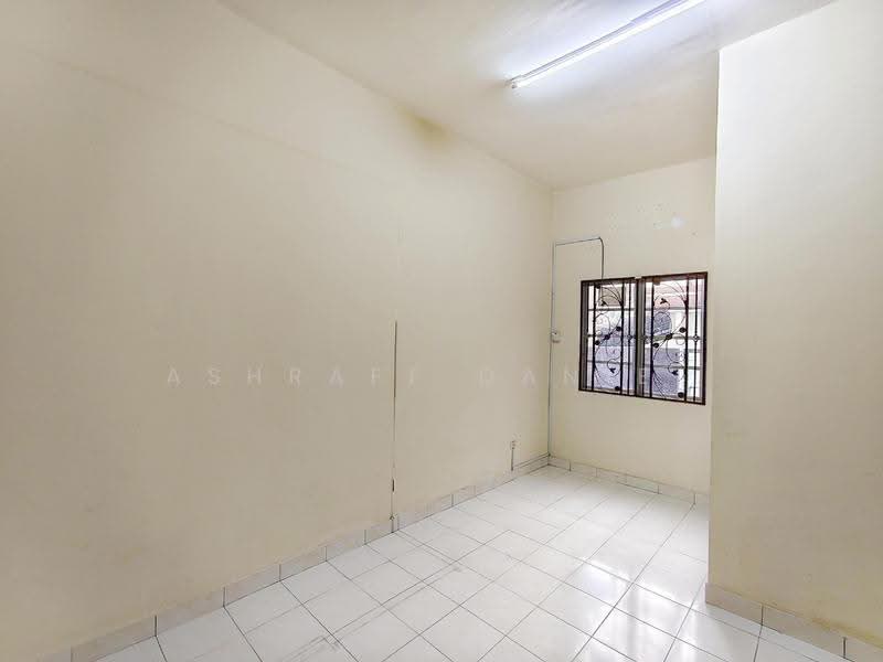 2-storey Terraced House for Sale in Denai Alam (Shah Alam) - Ashraff Daniel - Interior - PropertyGuru.com.my