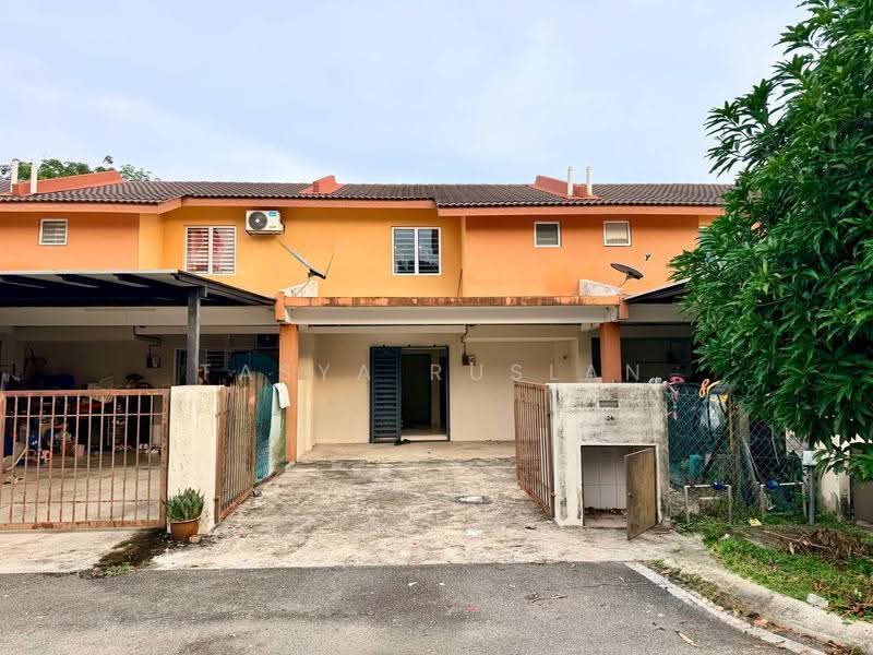 2-storey Terraced House for Sale in Taman Salak Baiduri (Sepang) - Tasya Ruslan - PropertyGuru.com.my