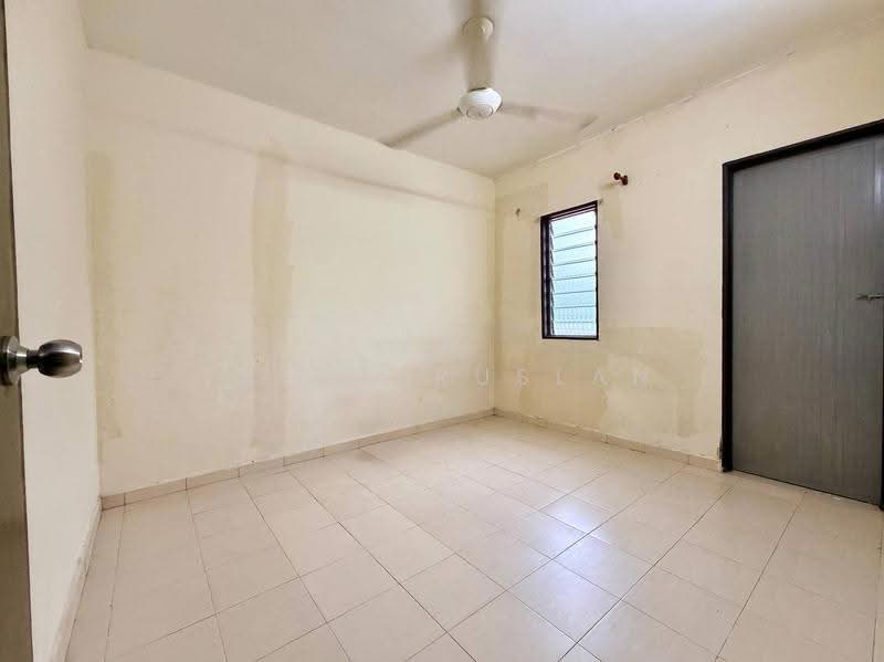 2-storey Terraced House for Sale in Taman Salak Baiduri (Sepang) - Tasya Ruslan - PropertyGuru.com.my