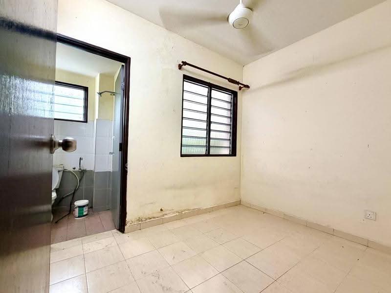 2-storey Terraced House for Sale in Taman Salak Baiduri (Sepang) - Tasya Ruslan - PropertyGuru.com.my