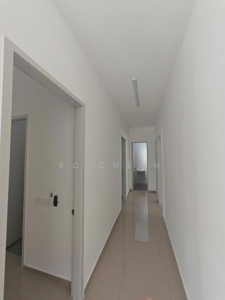 Rumah Berkembar untuk Disewa di Eco Grandeur (Puncak Alam) - KC Cheah - Corridor - PropertyGuru.com.my