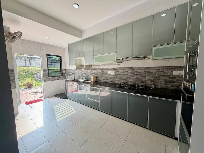 2.5-storey Terraced House for Sale in Kajang (Selangor) - Akmal Zakaria - PropertyGuru.com.my