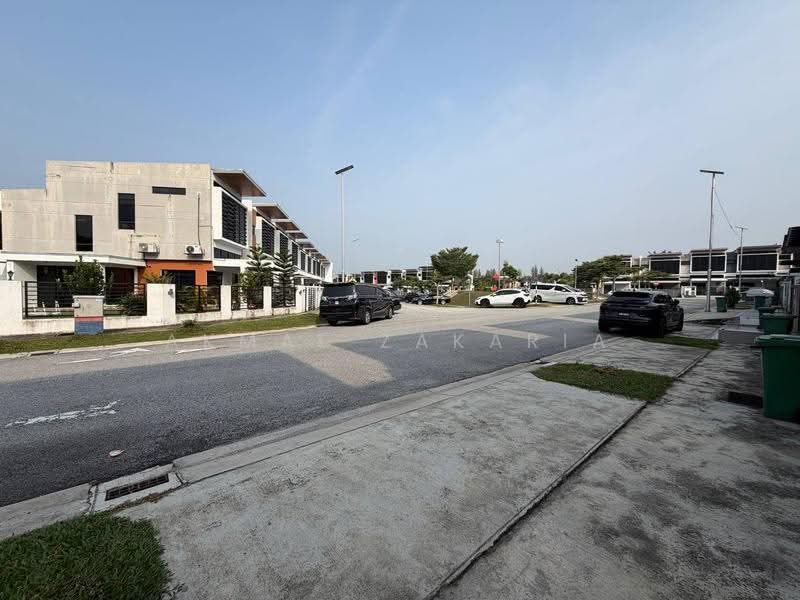 2.5-storey Terraced House for Sale in Kajang (Selangor) - Akmal Zakaria - PropertyGuru.com.my