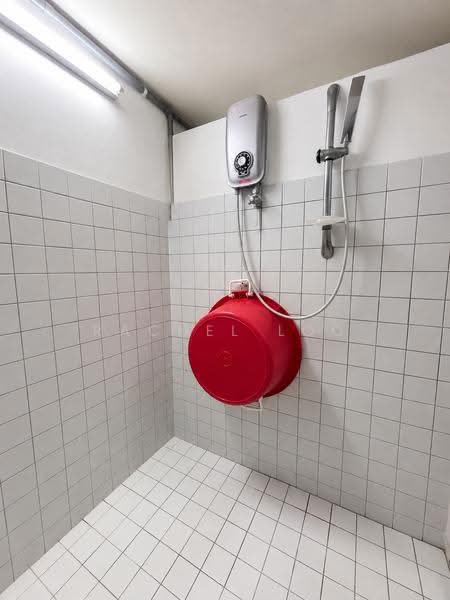Flat for Sale at Taman Koperasi Maju Jaya - Rachel Loo - Bathroom - PropertyGuru.com.my