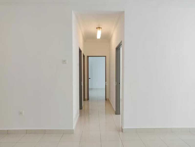 Service Residence for Sale at Koi Kinrara - HL Lau - Corridor - PropertyGuru.com.my