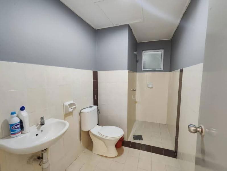 Service Residence for Sale at Koi Kinrara - HL Lau - Bathroom - PropertyGuru.com.my