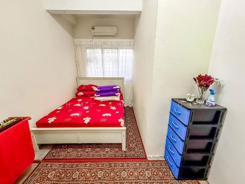 2-storey Terraced House for Sale in Bandar Sri Damansara (Selangor) - Syahmi Shahordin - Bedroom - PropertyGuru.com.my