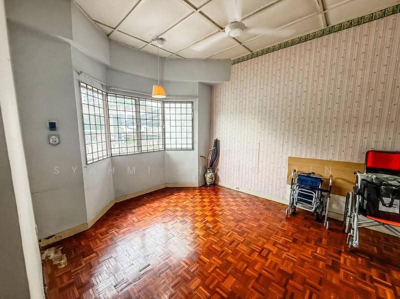2-storey Terraced House for Sale in Bandar Sri Damansara (Selangor) - Syahmi Shahordin - Interior - PropertyGuru.com.my