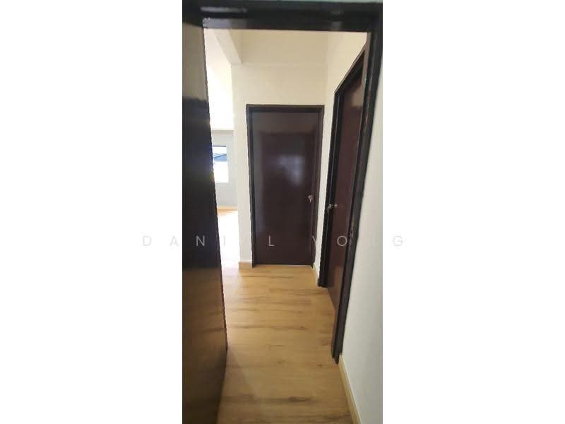 Rumah Flat untuk Dijual di Taman Cendana - Daniel Yong - Corridor - PropertyGuru.com.my