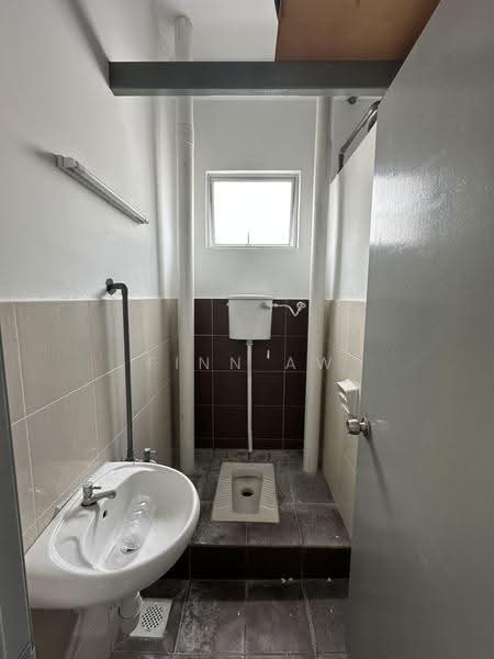 Kedai untuk Dijual di Nusantara Prima (Gelang Patah) - Finn Aw - Bathroom - PropertyGuru.com.my