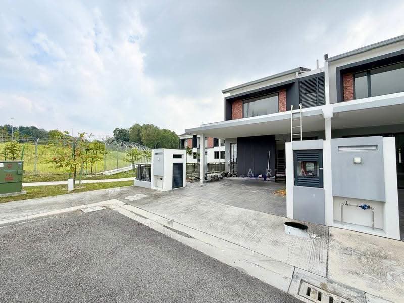 2-storey Terraced House for Sale in Sungai Buloh (Selangor) - Akmal Zakaria - PropertyGuru.com.my
