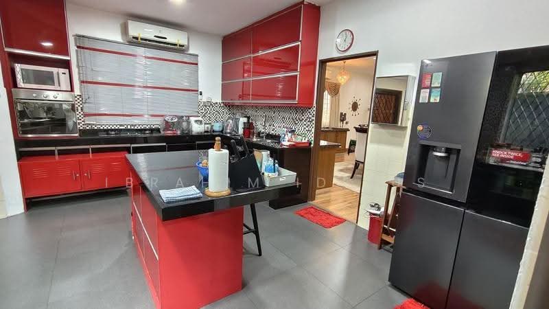 Semi-Detached House for Sale in Melawati (Selangor) - Ibrahim Iderus - Kitchen - PropertyGuru.com.my