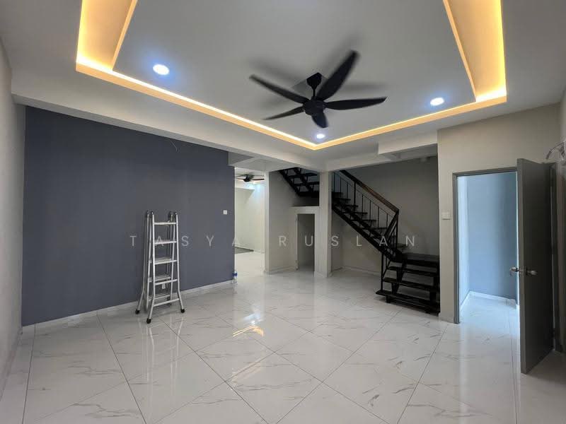 Rumah Teres 2-Tingkat untuk Dijual di Bukit Sentosa (Rawang) - Tasya Ruslan - PropertyGuru.com.my