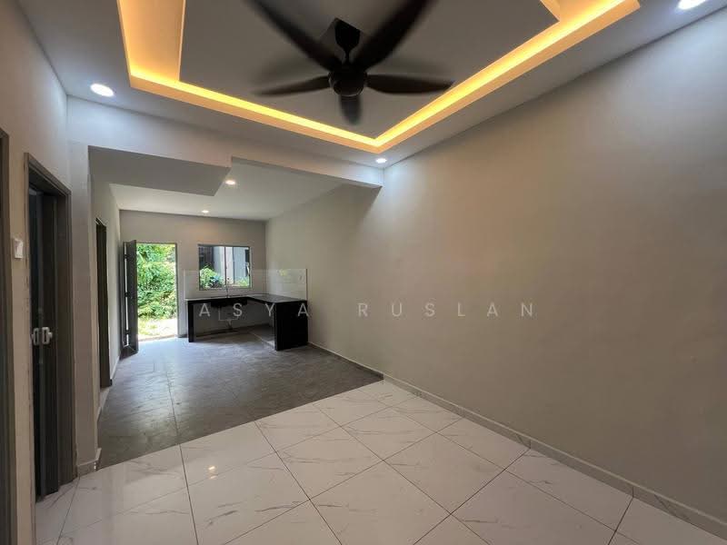 Rumah Teres 2-Tingkat untuk Dijual di Bukit Sentosa (Rawang) - Tasya Ruslan - PropertyGuru.com.my
