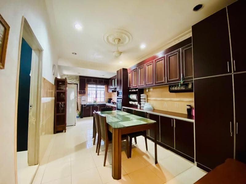 1-storey Terraced House for Sale in Taman Keramat (Ulu Kelang) - Nadrah Omar - Kitchen - PropertyGuru.com.my