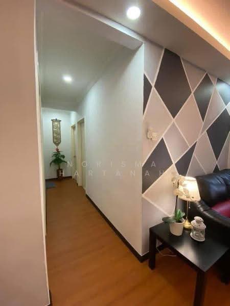 Condominium for Sale at Desaminium Flora - Norisma Hartanah - Corridor - PropertyGuru.com.my