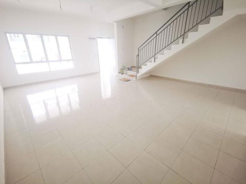 Rumah Teres 2-Tingkat untuk Dijual di Kuala Selangor (Selangor) - Irsyam Sjatria - Living Room - PropertyGuru.com.my
