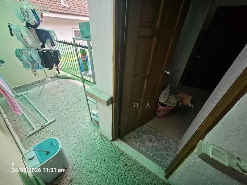 Rumah Berkembar untuk Dijual di Bandar Tasik Puteri (Rawang) - Ashraff Daniel - Balcony - PropertyGuru.com.my