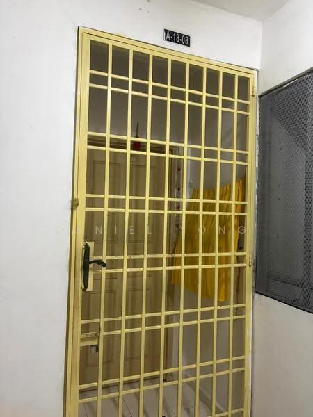 Apartment for Sale at Villa Krystal @ Bandar Selesa Jaya - Daniel Yong - Entrance - PropertyGuru.com.my