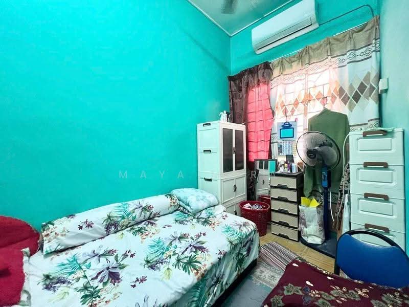 Terraced House for Sale in Bandar Mahkota Banting (Tanjong Duabelas) - Maya Myra - Bedroom - PropertyGuru.com.my