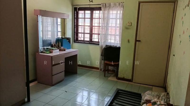 2-storey Terraced House for Sale in Taman Sea (Petaling Jaya) - Richard Liew - Bedroom - PropertyGuru.com.my