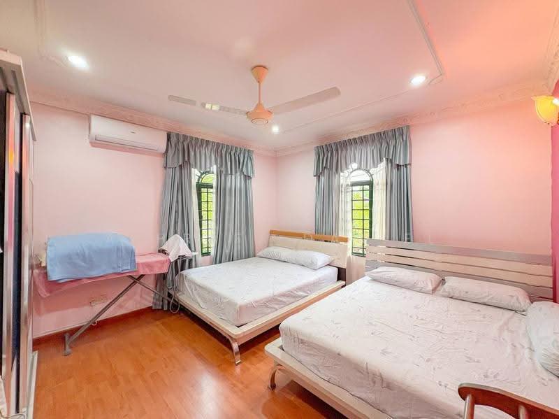 Bungalow House for Sale in Kampung Dato Abu Bakar Baginda (Dengkil) - Ashraff Daniel - Bedroom - PropertyGuru.com.my