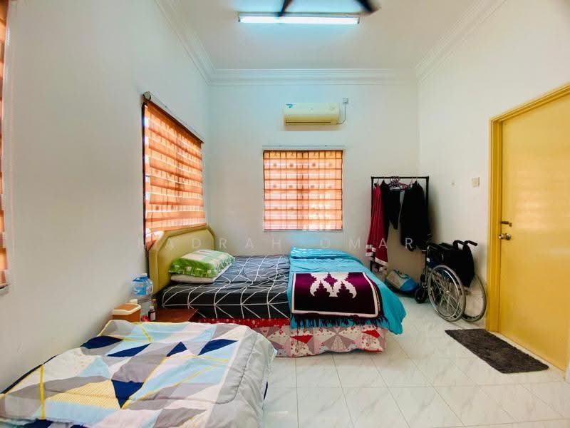 Bungalow House for Sale in Taman Templer (Rawang) - Nadrah Omar - PropertyGuru.com.my