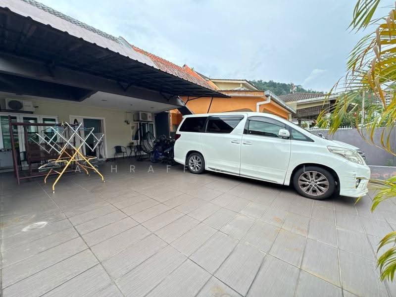 Rumah Teres 2-Tingkat untuk Dijual di Taman Sri Ukay (Ulu Kelang) - Ashraff Daniel - Exterior - PropertyGuru.com.my