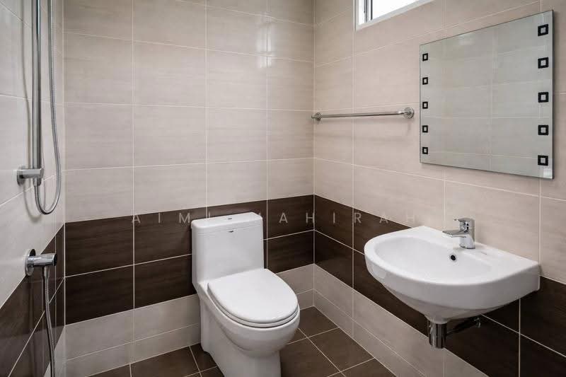 Rumah Berkembar untuk Dijual di Saujana Impian (Kajang) - Aimi Mahirah - Bathroom - PropertyGuru.com.my