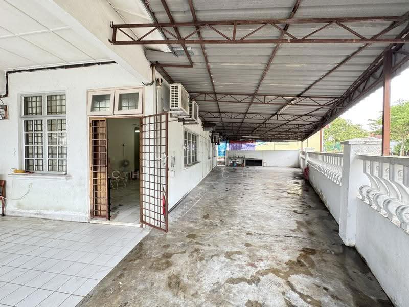 1-storey Terraced House for Sale in Taman Bukit Tiram (Ulu Tiram) - Chloe Chin - Exterior - PropertyGuru.com.my