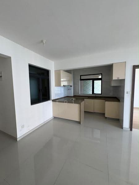 Pangsapuri untuk Disewa di Starview Bay @ Forest City - Dedi . - Kitchen - PropertyGuru.com.my
