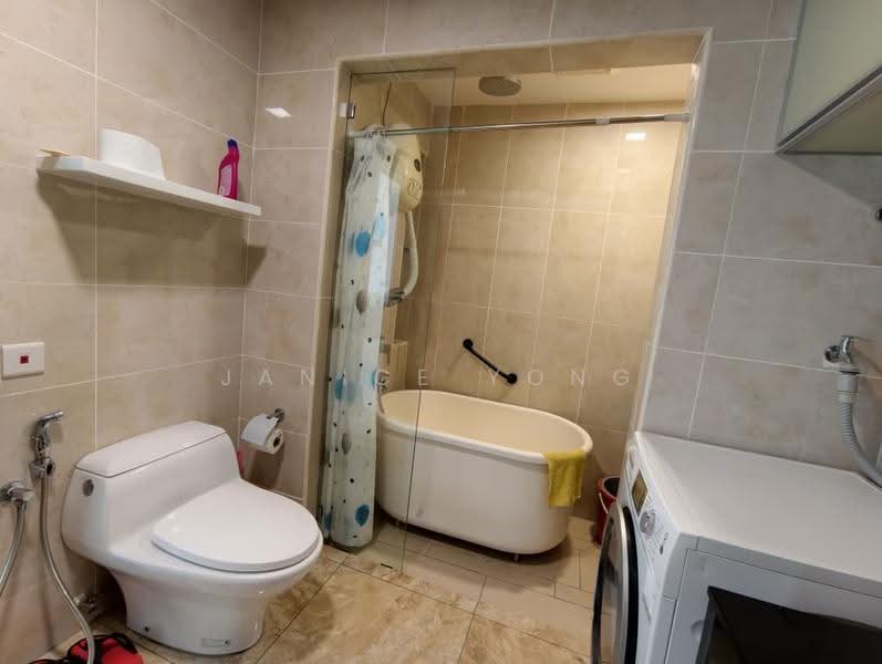 Kondominium untuk Disewa di Paradiso Nuova (Merak Kayangan) - Janice Yong - Bathroom - PropertyGuru.com.my