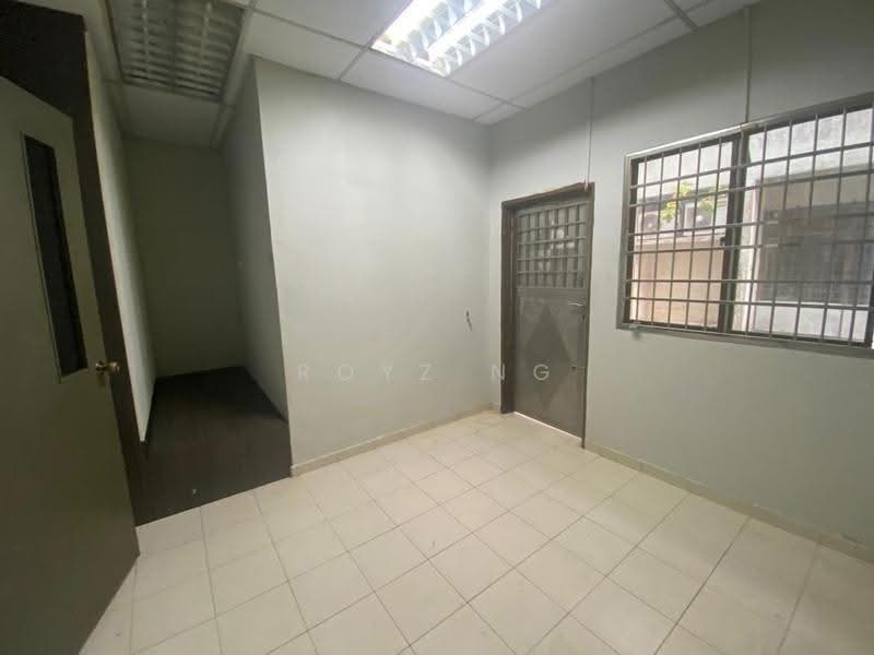 Shop / Office untuk Disewa di Austin (Johor Bahru) - Royz Ng - Interior - PropertyGuru.com.my