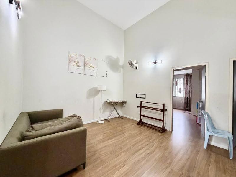 Rumah Teres 2-Tingkat untuk Dijual di Serene Heights (Semenyih) - Ridwan Ibrahim - Living Room - PropertyGuru.com.my