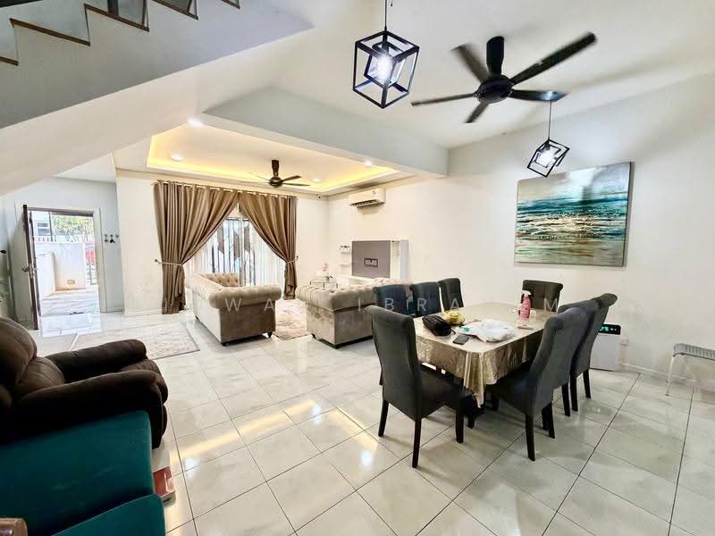 Rumah Teres 2-Tingkat untuk Dijual di Serene Heights (Semenyih) - Ridwan Ibrahim - Living Room - PropertyGuru.com.my