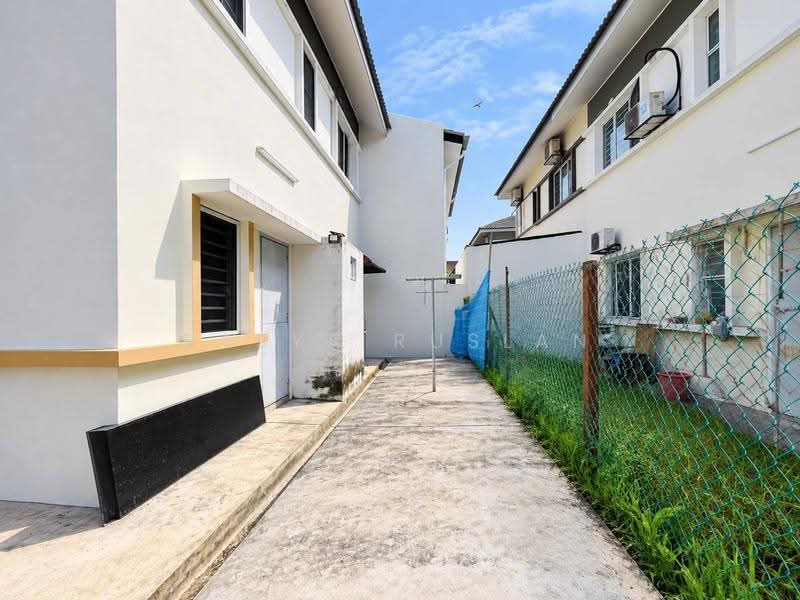 Semi-Detached House for Sale in Taman Tasik Semenyih (Semenyih) - Tasya Ruslan - PropertyGuru.com.my